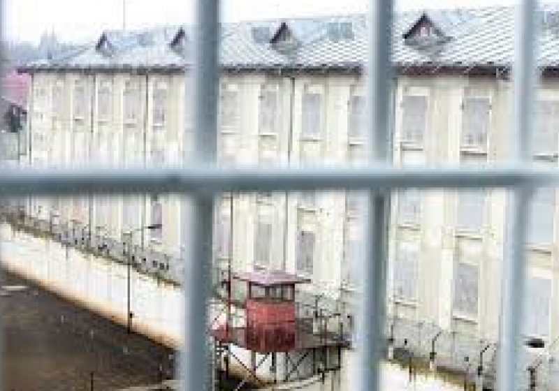 Deţinut înjunghiat de un gardian la Penitenciarul Poarta Albă. Gardianul a fost reţinut