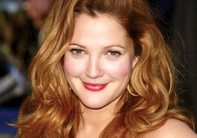 Drew Barrymore vrea să facă o pauză în carieră, pentru a se ocupa de familie Drew Barrymore vrea să facă o pauză în carieră, pentru a se ocupa de familie