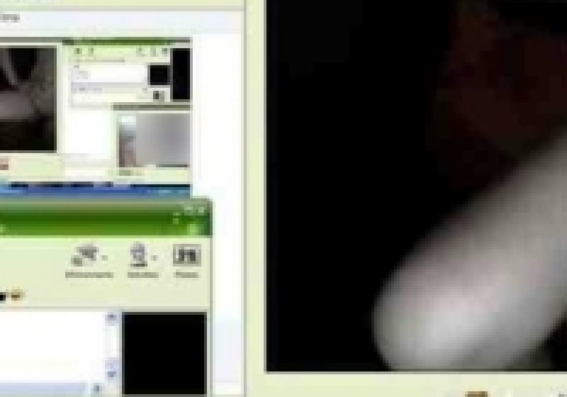 Elevă din Huşi, vedetă "porno" pe Internet! Elevă din Huşi, vedetă "porno" pe Internet!