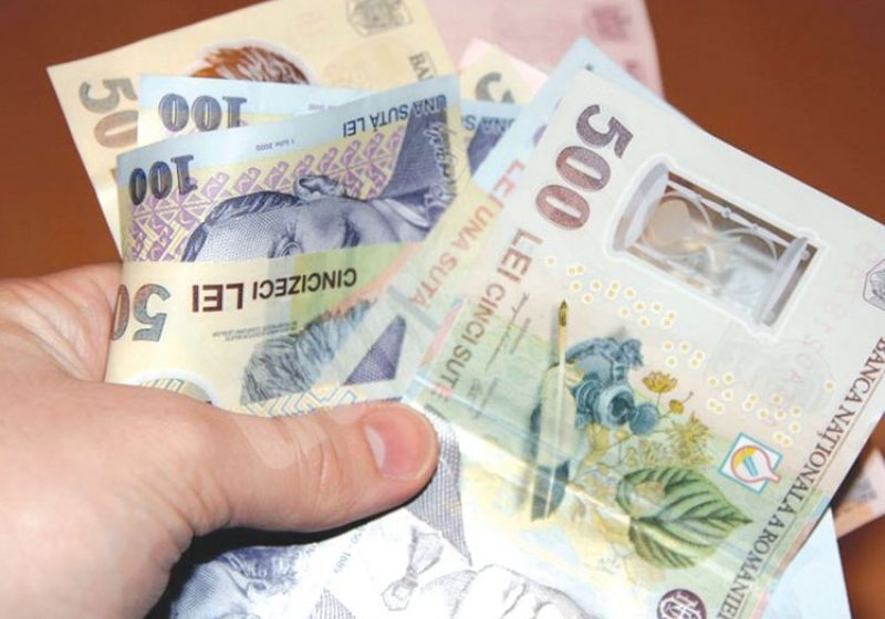 EXCLUSIV: Taxarea cu încă 10% a salariilor bugetare de peste 4.000 de lei ar aduce venituri de doar 10 mil lei