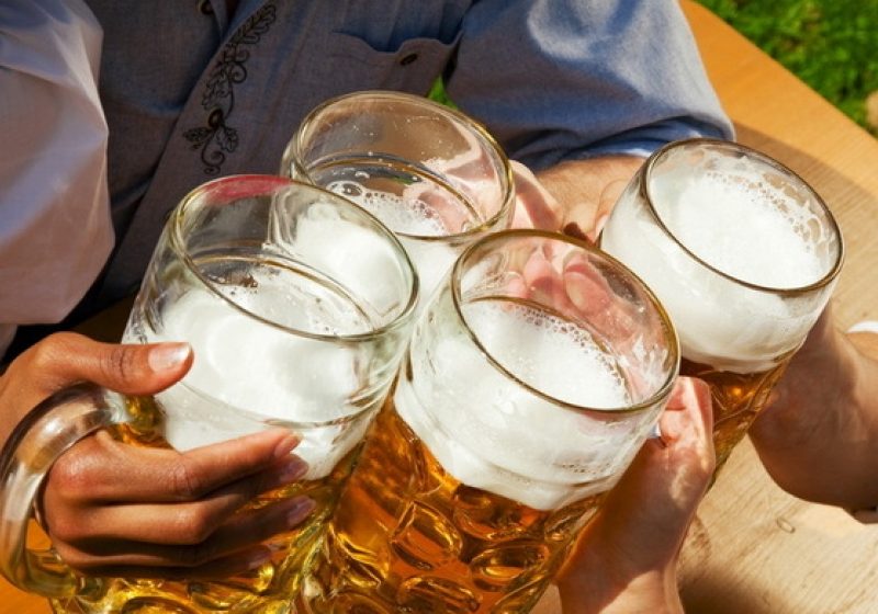 INS: Berea şi serviciile de apă, canal şi salubritate s-au scumpit cel mai mult în martie