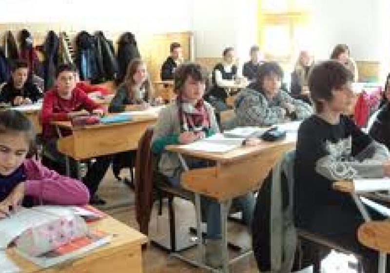 MEN: 27.009 înscrieri în învăţământul primar până miercuri la ora 12,00