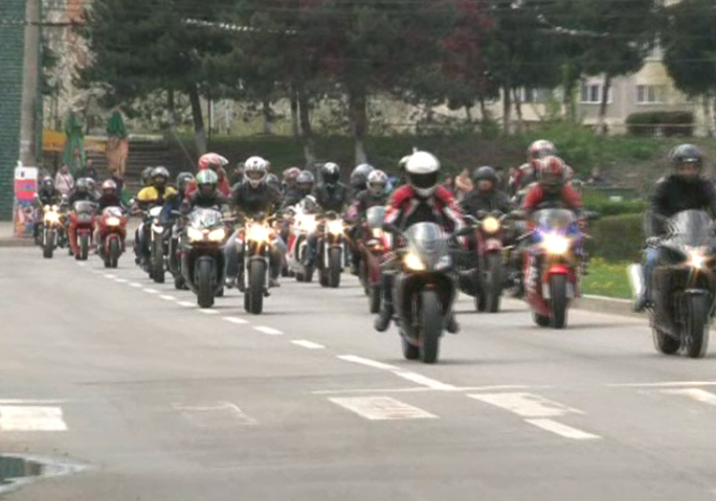 Baia Mare: MOTOARE – 27 aprilie 2013 – se dă startul sezonului moto Baia Mare: MOTOARE – 27 aprilie 2013 – se dă startul sezonului moto