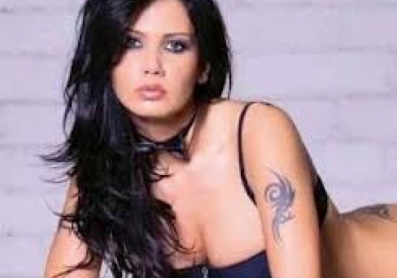 Oana Zăvoranu îşi schimbă numele