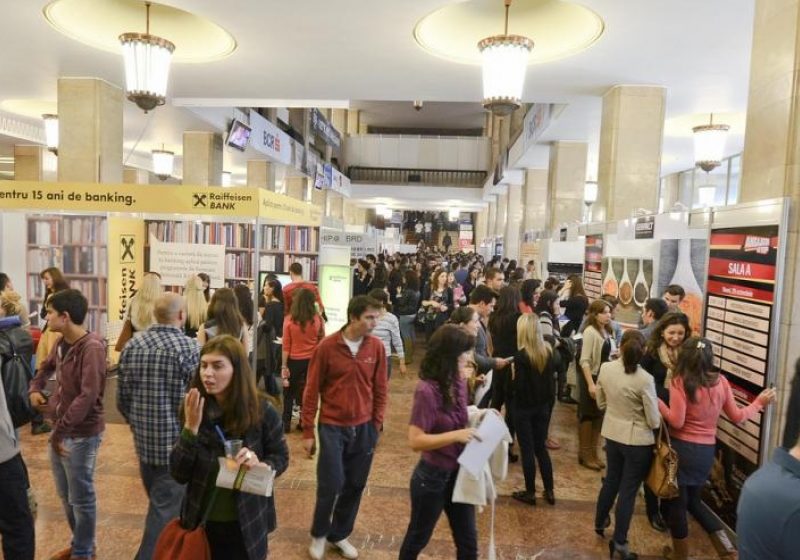 Peste 10.000 de joburi oferite până acum la bursa generală a locurilor de muncă, de pe 19 aprilie