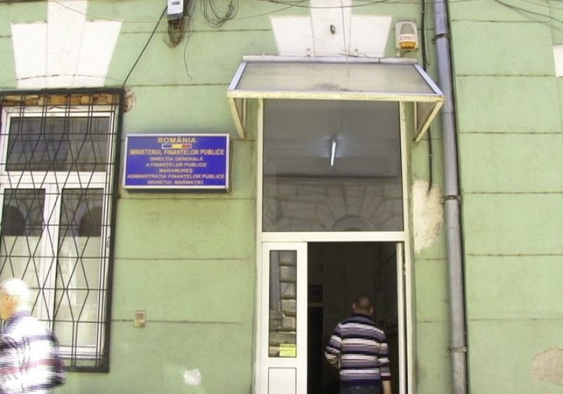 Sighet: Instituţiile recuperează zilele de 2 şi 3 mai Sighet: Instituţiile recuperează zilele de 2 şi 3 mai