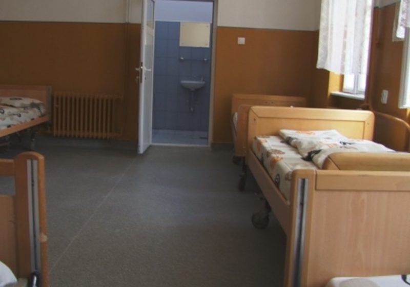 SIGHET: Saloane şi grupuri sanitare reabilitate la Spitalul Municipal Sighet