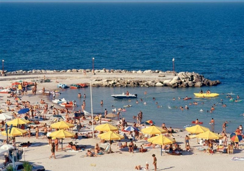 Trei din patru români care pleacă în vacanţe în străinătate ajung la mare. Care este cea mai mare concurenţă pentru litoralul din România Trei din patru români care pleacă în vacanţe în străinătate ajung la mare. Care este cea mai mare concurenţă pentru litoralul din România