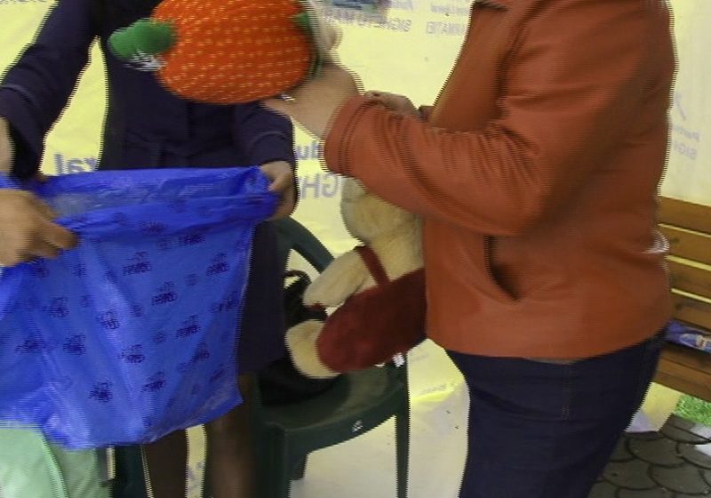 SIGHET: DĂRUIEŞTE O JUCĂRIE!! De ziua copilului fă o bucurie copiilor nevoiaşi şi donează o jucărie SIGHET: DĂRUIEŞTE O JUCĂRIE!! De ziua copilului fă o bucurie copiilor nevoiaşi şi donează o jucărie
