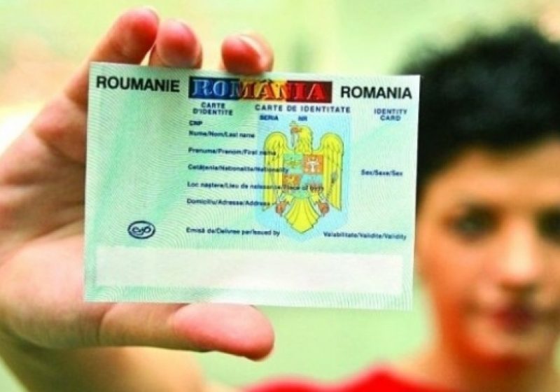 A vrut să iasă din ţară cu carte de identitate falsă
