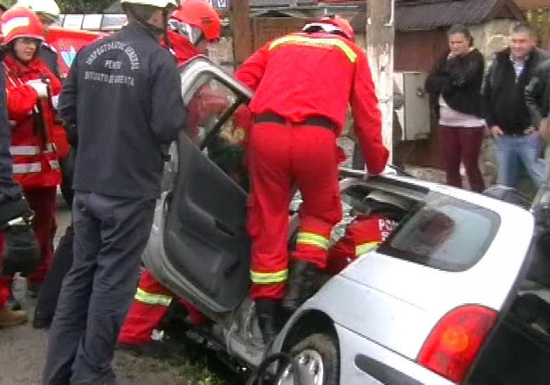 Lăpuşel: ACCIDENT – Trei persoane au suferit leziuni corporale