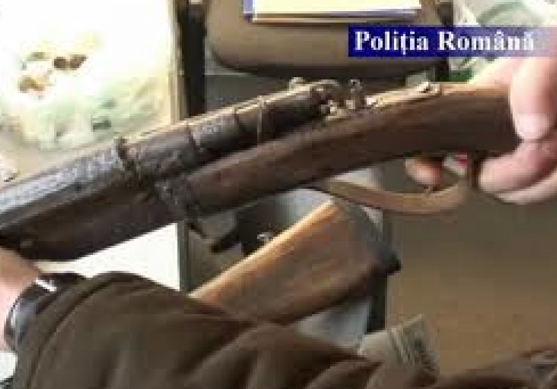 Baia Mare: ARME deţinute ilegal. Ce trebuie să ştie deţinătorii de arme neletale Baia Mare: ARME deţinute ilegal. Ce trebuie să ştie deţinătorii de arme neletale