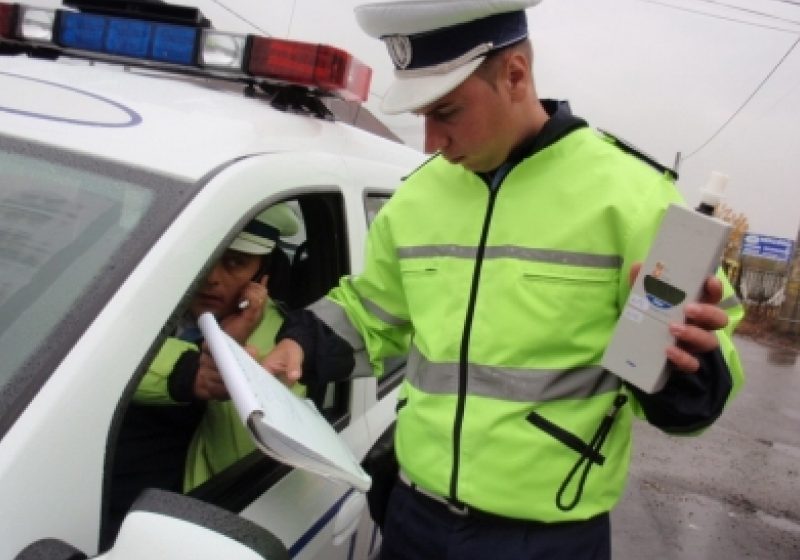 Maramures: Minivacanta Rusalii – 22 permise de conducere retinute, opt dintre ele pentru conducere sub influenţa băuturilor alcoolice Maramures: Minivacanta Rusalii – 22 permise de conducere retinute, opt dintre ele pentru conducere sub influenţa băuturilor alcoolice