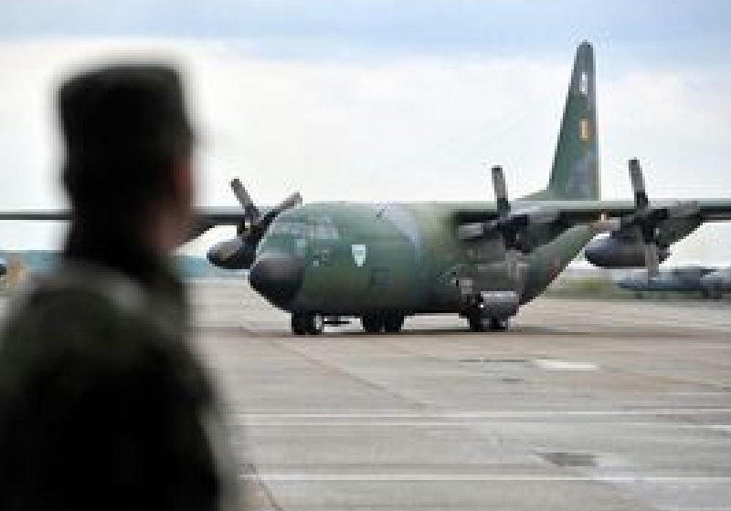 Primul avion cu răniţi a decolat de la Podgorica cu destinaţia România Primul avion cu răniţi a decolat de la Podgorica cu destinaţia România
