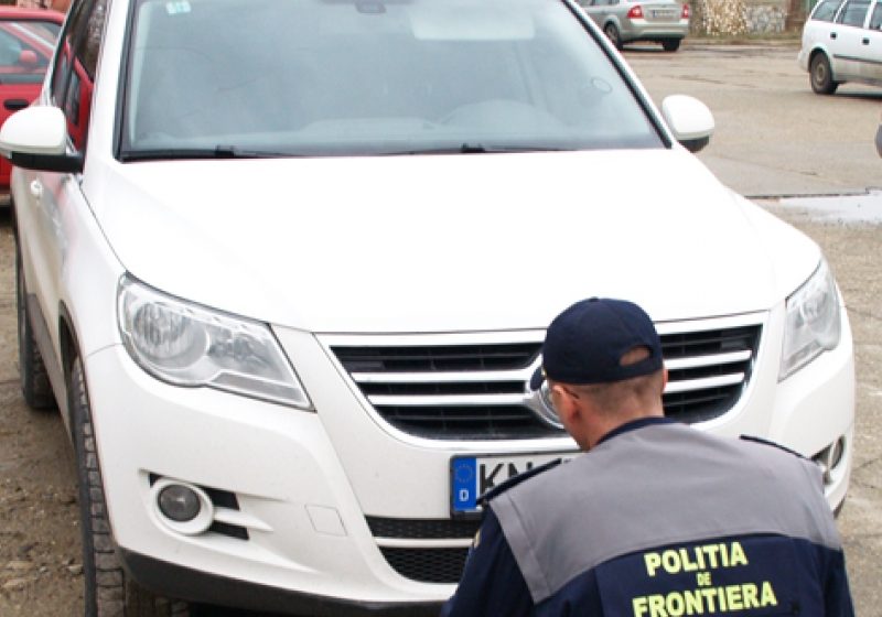 Autoturism furat din Germania, depistat de poliţiştii de frontieră