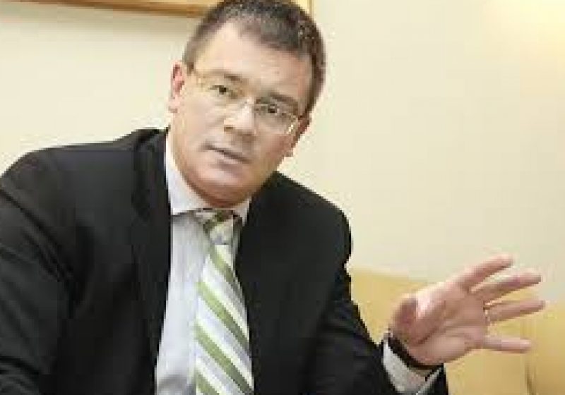 M.R. Ungureanu: Asumarea răspunderii Guvernului pe regionalizare echivalează cu o lovitură de stat M.R. Ungureanu: Asumarea răspunderii Guvernului pe regionalizare echivalează cu o lovitură de stat
