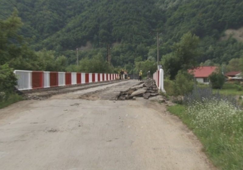 SIGHET: ASFALTARE – Podul Puşcopor va fi asfaltat, iar circulaţia va fi sistată în această noapte