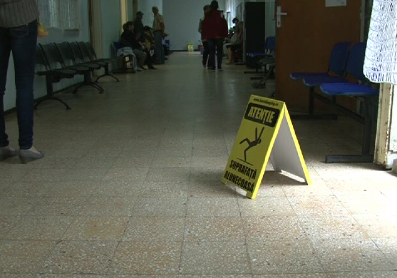Baia Mare: Dezinsecţie la Secţia de Balneofizioterapie a Spitalului Judeţean. Pacienţii se plâng de purici