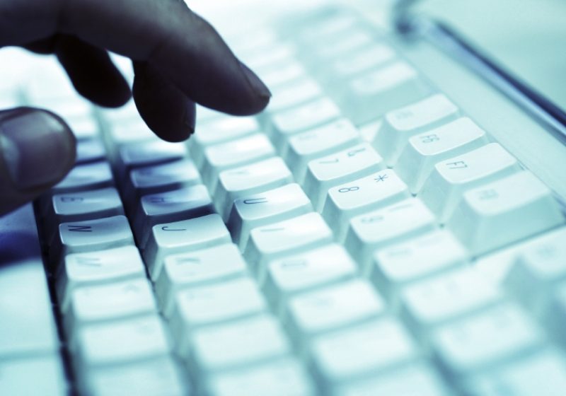 Stagiu de practică la Guvern pentru tinerii studenţi sau absolvenţi cu noţiuni de bază IT. Ce criterii trebuie să îndeplinească