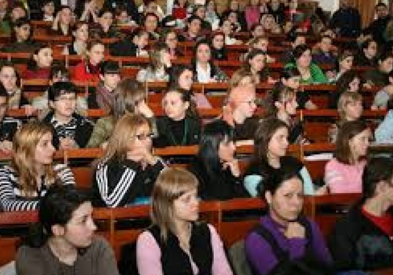 Peste 1.000 de liceeni vor fi ‘studenţi’, două săptămâni, prin programul ‘Universităţi de Vară pentru Elevi’ Peste 1.000 de liceeni vor fi ‘studenţi’, două săptămâni, prin programul ‘Universităţi de Vară pentru Elevi’