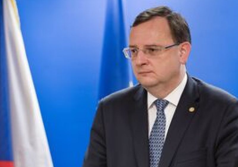 Premierul ceh şi-a anunţat demisia după un scandal de corupţie