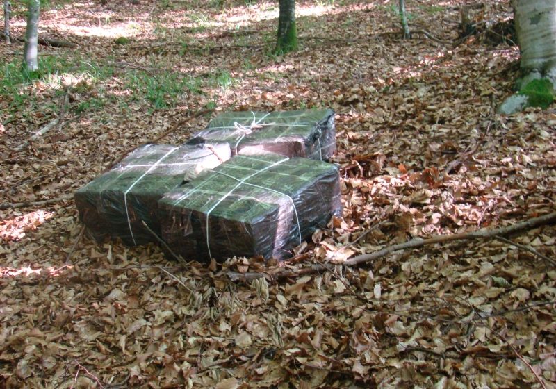 23.230 pachete cu ţigări de provenienţă ucraineană confiscate de la un maramureşean în Valea Vişeului