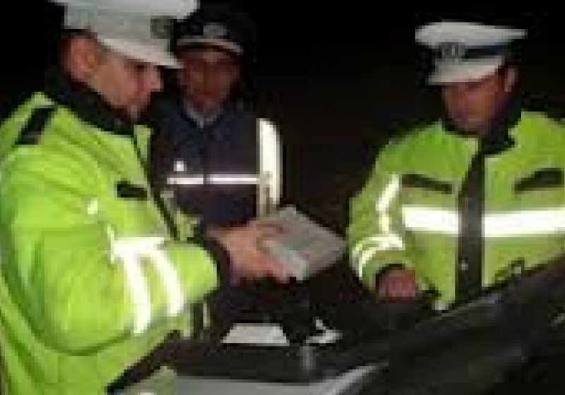 Acţiuni ale poliţiştilor pentru un climat de siguranţă publică Acţiuni ale poliţiştilor pentru un climat de siguranţă publică
