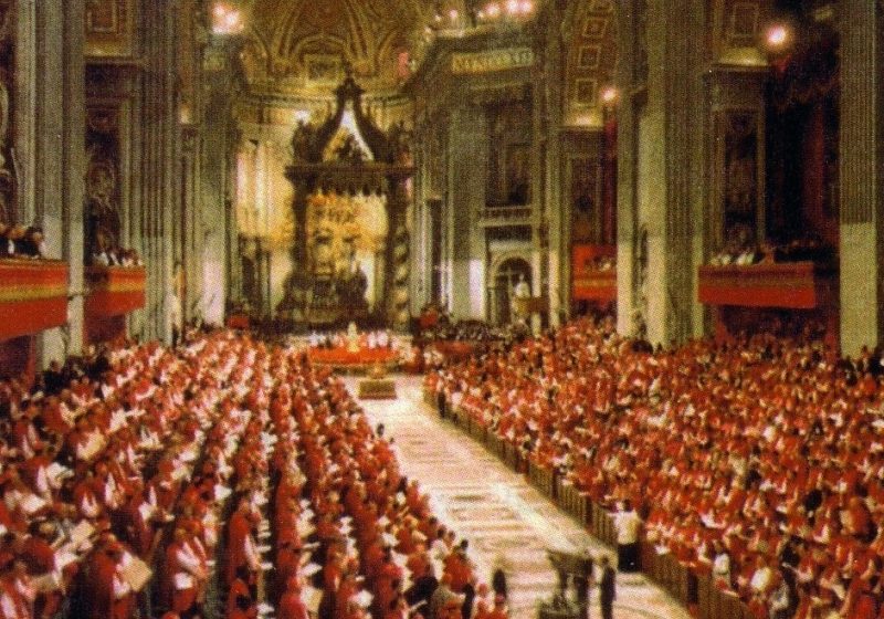 Acuzaţii la Vatican: Un prelat arestat pentru deturnare de fonduri, acuză cardinali de abuzuri financiare