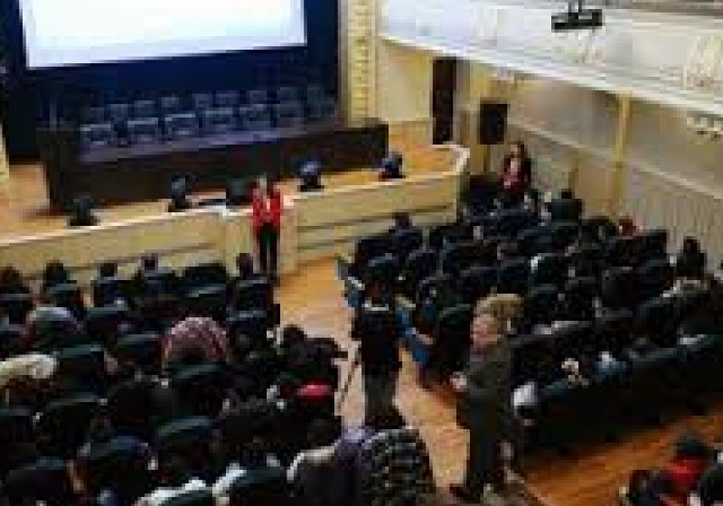 Conferinţa naţională a persoanelor cu distonie, la Sighişoara Conferinţa naţională a persoanelor cu distonie, la Sighişoara