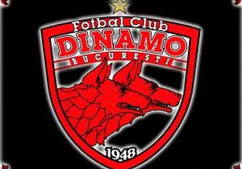 Microbuz al suporterilor dinamovişti, atacat cu pietre şi bâte într-o benzinărie