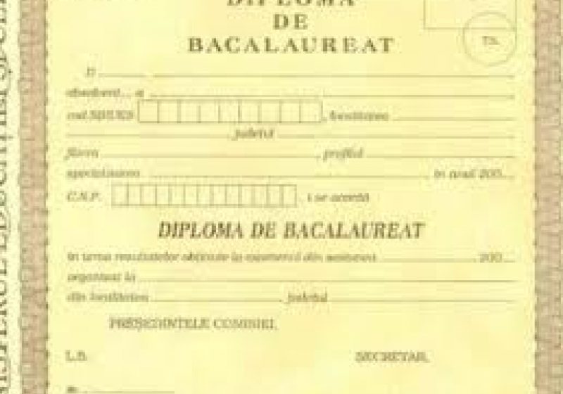 300 diplome de bacalaureat scrise greşit din cauza softului informatic