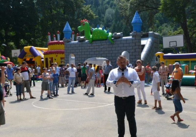 SIGHET: Sute de sigheteni au venit la Grădina Morii la redarea în folosință a parcului