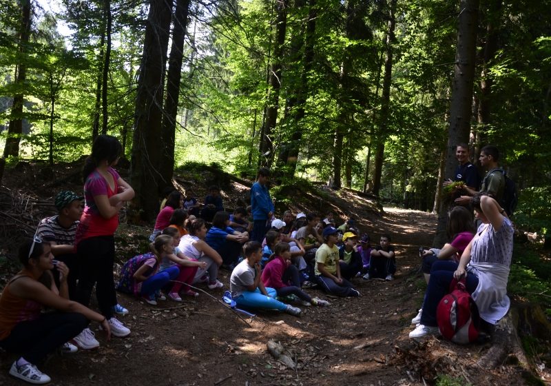 Jandarmii montani din Maramureş  alături de elevi în perioada vacanţei de vară