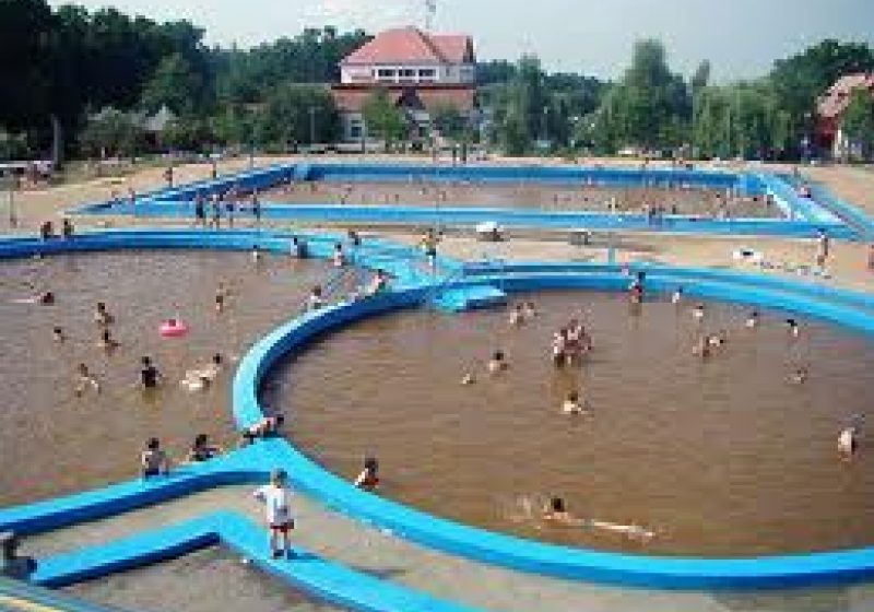 TURISM PE BUTUCI LA OCNA ŞUGATAG: Numărul turiştilor care vizitează zona scade de la an la an TURISM PE BUTUCI LA OCNA ŞUGATAG: Numărul turiştilor care vizitează zona scade de la an la an