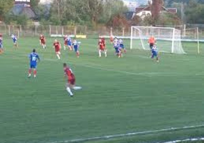 SIGHET: Clubul Sportiv Municipal Sighetu Marmaţiei organizează preselecţie pentru echipele de fotbal seniori şi juniori. SIGHET: Clubul Sportiv Municipal Sighetu Marmaţiei organizează preselecţie pentru echipele de fotbal seniori şi juniori.