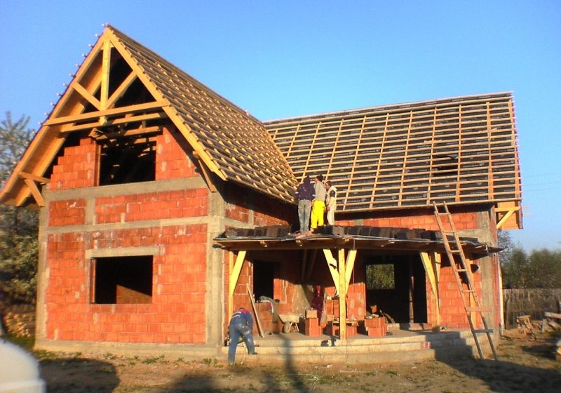 SIGHET: Mai puţine solicitări pentru autorizaţii de construcţii înregistrate anul acesta la nivel de Sighet, comparativ cu anul trecut