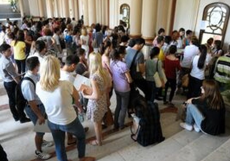 Peste 4.500 de candidaţi susţin admiterea la UMF; la Medicină 5,2 – candidaţi pe un loc finanţat de la buget