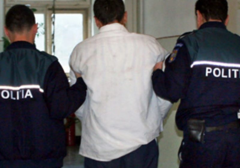 Urmărit naţional depistat în comuna Giuleşti