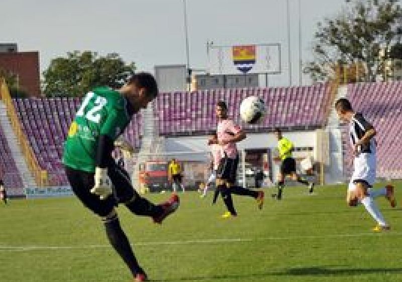 Fotbal: ACS Poli Timişoara – Dinamo 2-0, în primul meci din ediţia 2013-2014 a Ligii I