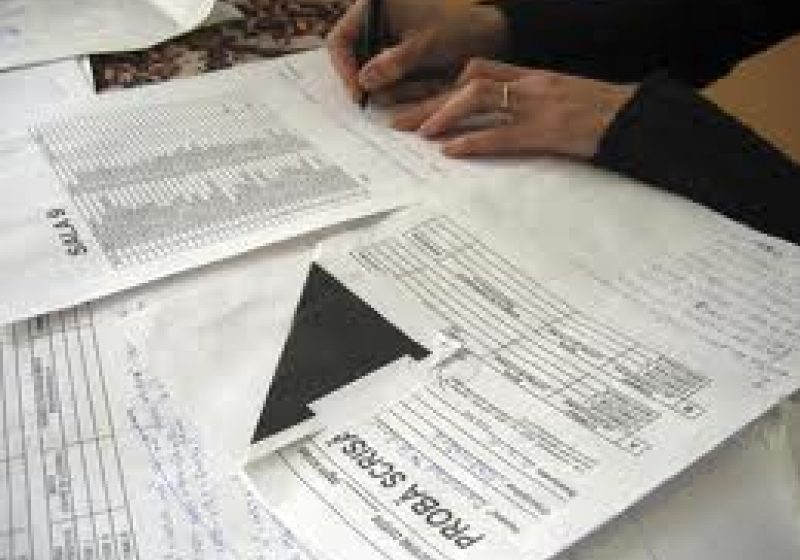 Baia Mare: 9 candidaţi maramureşeni au părăsit examenul de definitivat după ce au citit subiectele Baia Mare: 9 candidaţi maramureşeni au părăsit examenul de definitivat după ce au citit subiectele