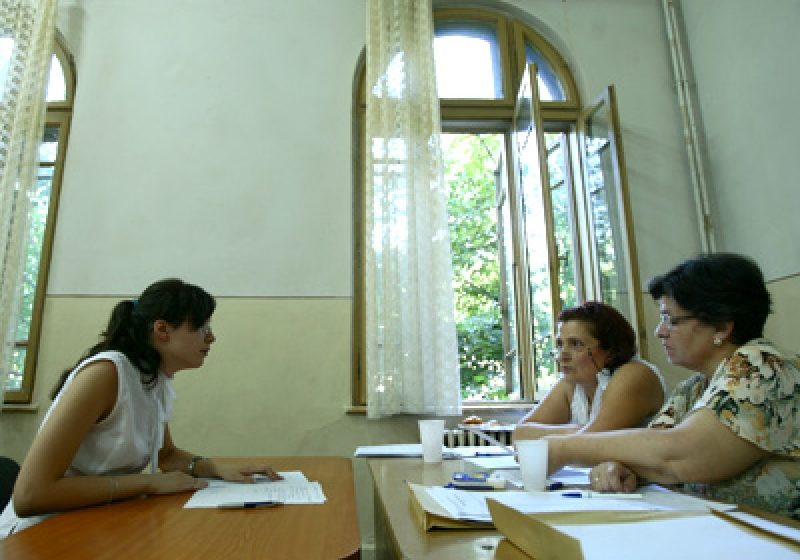 Bacalaureat: Peste 18.000 de candidaţi susţin marţi şi miercuri proba orală la limba străină