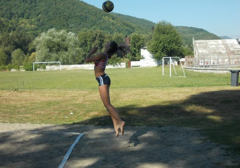 DOUĂ SIGHETENCE VOR DEBUTA MÂINE LA CAMPIONATUL NAȚIONAL DE BEACH-VOLLEY