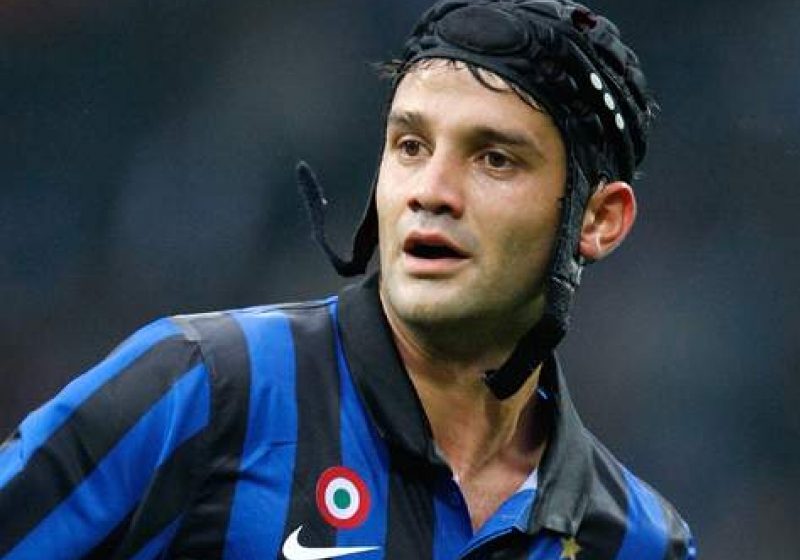 Fotbal: Cristian Chivu, operat cu succes într-o clinică din Miami