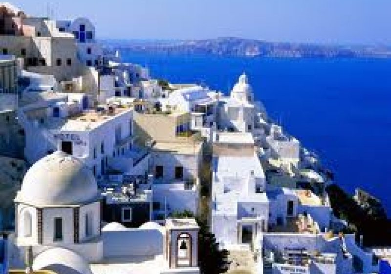 Încasările Greciei din turism au crescut cu 21% în iunie