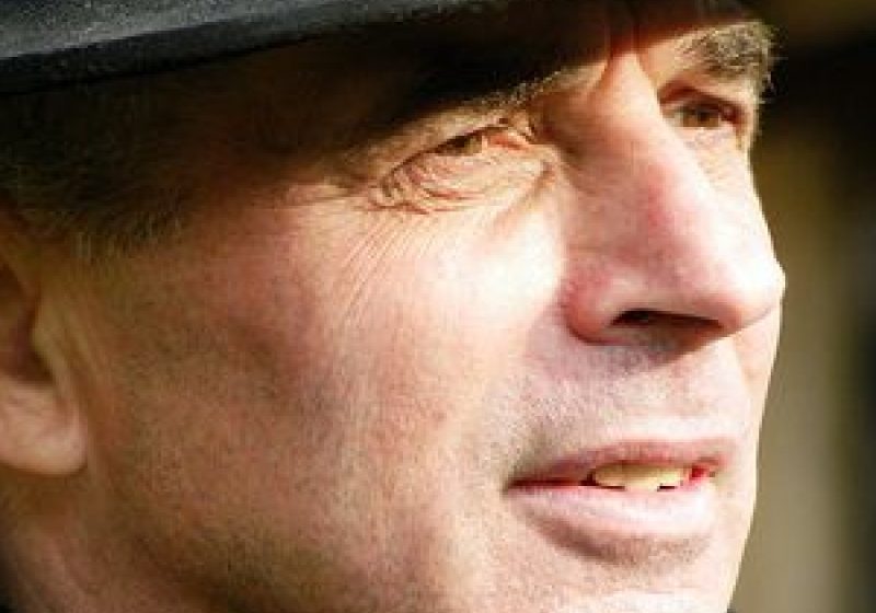 Grigore Leşe şi alţi şapte ambasadori ai turismului românesc au semnat contractul pentru România Turistică