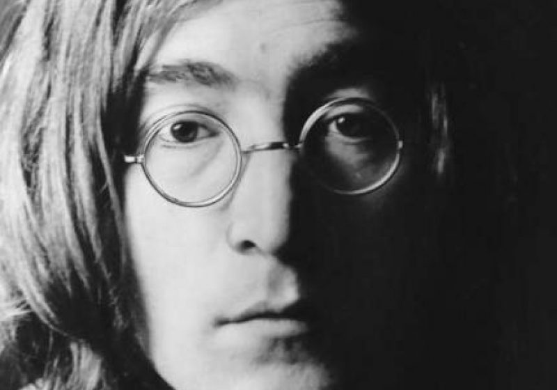 John Lennon ar putea fi CLONAT