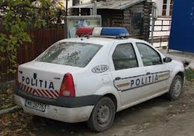 Datorită prezenţei active a poliţiştilor maramureşeni în stradă,nu s-au înregistrat incidente grave în minivacanţa de Sfânta Maria Datorită prezenţei active a poliţiştilor maramureşeni în stradă,nu s-au înregistrat incidente grave în minivacanţa de Sfânta Maria