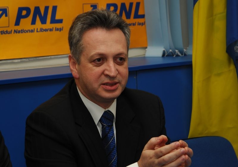 PNL Iaşi îşi păstrează încrederea în Relu Fenechiu PNL Iaşi îşi păstrează încrederea în Relu Fenechiu
