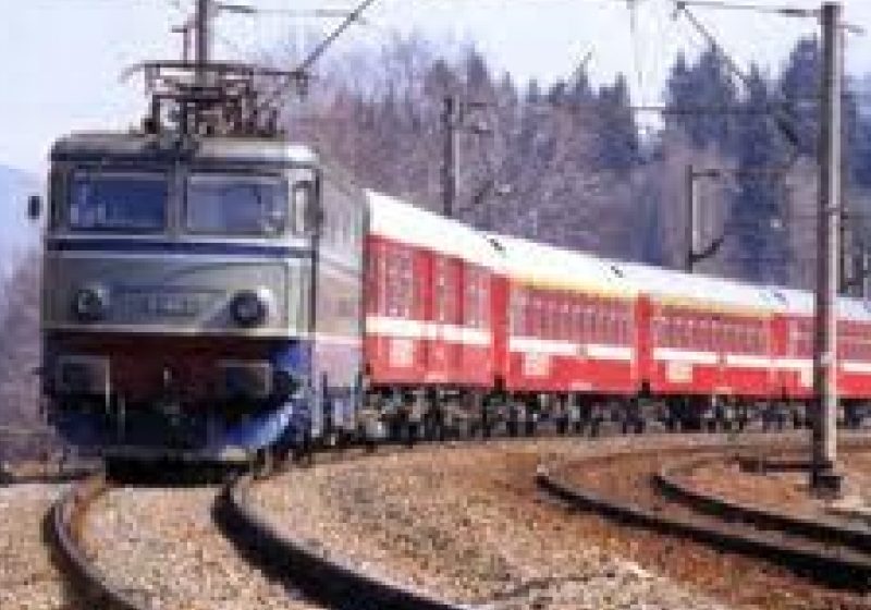 Trenurile de metrou vor circula miercuri după un program prelungit cu o oră şi jumătate