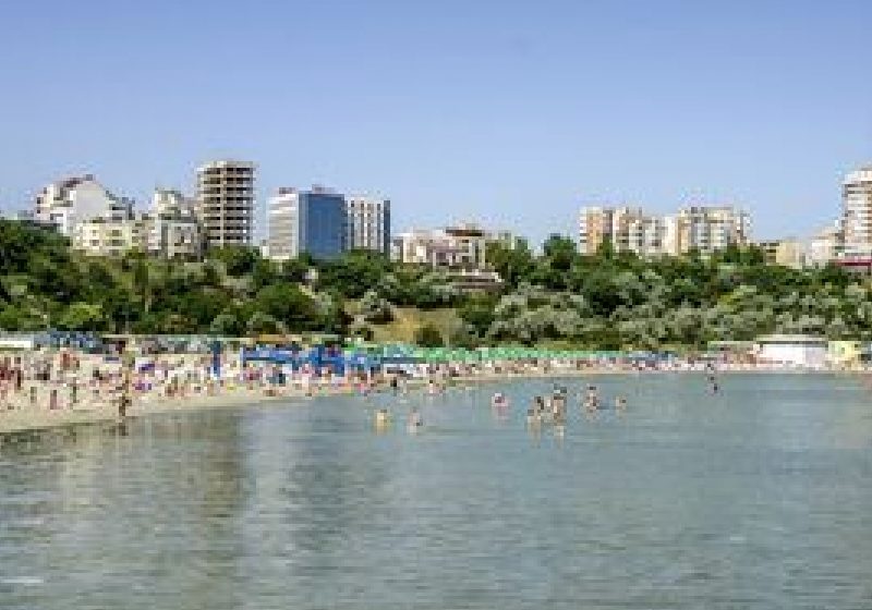 Aleşii Puterii au ales România pentru vacanţa de vară (grupaj)